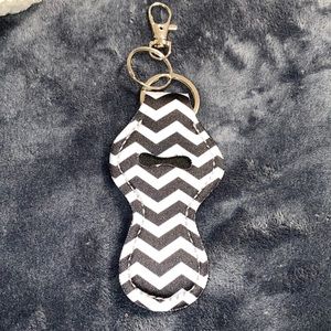 New black zigzag chapstick holder keychain